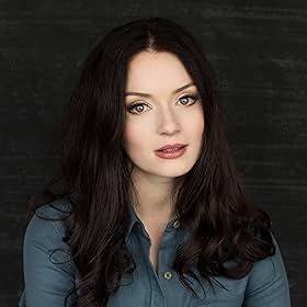 Christina Bennington